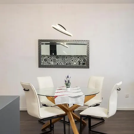 Apartment Spacious Luxury 3br With Terrace & Open Views - Zurrieq, Close To Sea Zurrieq