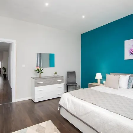 Spacious Luxury 3br With Terrace & Open Views - Zurrieq, Close To Sea Appartement *