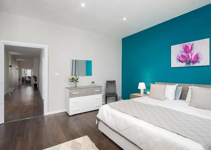 Spacious Luxury 3br With Terrace & Open Views - Zurrieq, Close To Sea Apartment *