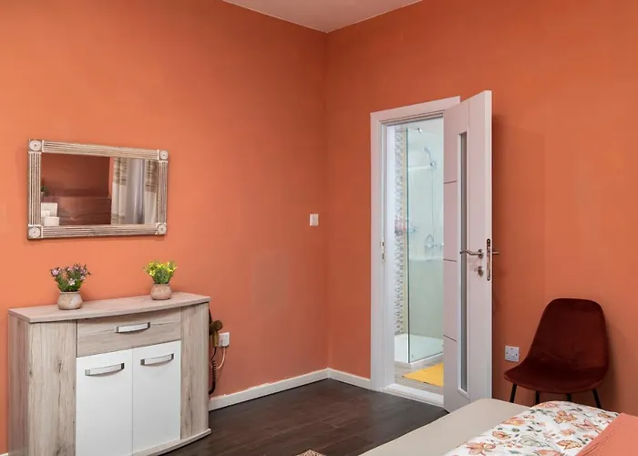 Spacious Luxury 3br With Terrace & Open Views - Zurrieq, Close To Sea Zurrieq