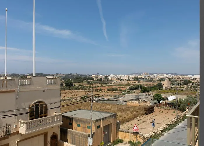 Spacious Luxury 3br With Terrace & Open Views - Zurrieq, Close To Sea * Zurrieq