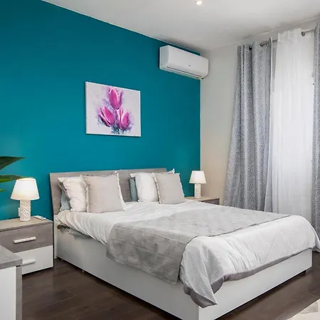 Spacious Luxury 3br With Terrace & Open Views - Zurrieq, Close To Sea Zurrieq