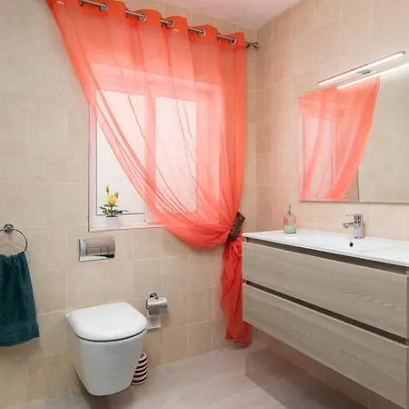 Spacious Luxury 3br With Terrace & Open Views - Zurrieq, Close To Sea Apartment Zurrieq