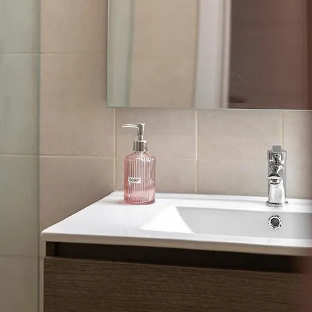 Spacious Luxury 3br With Terrace & Open Views - Zurrieq, Close To Sea Apartament *