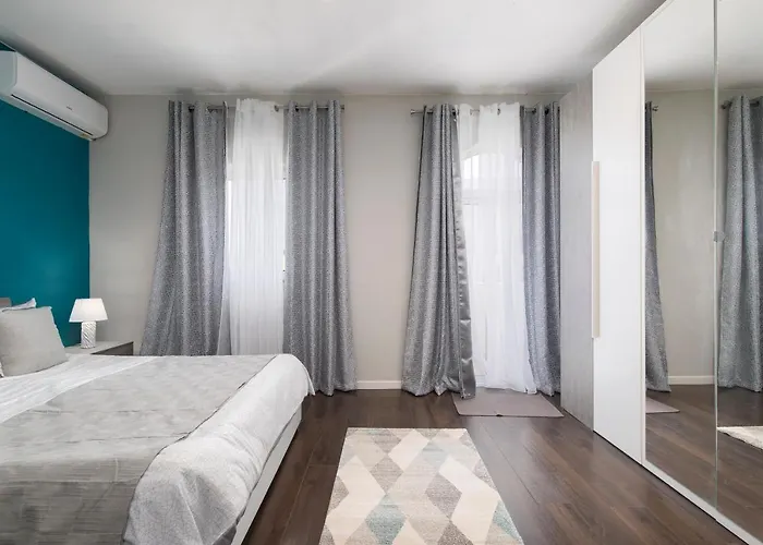 Spacious Luxury 3br With Terrace & Open Views - Zurrieq, Close To Sea