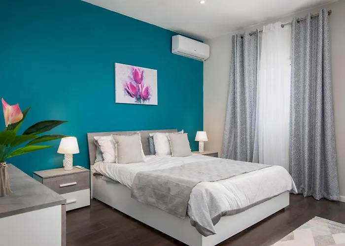 Spacious Luxury 3br With Terrace & Open Views - Zurrieq, Close To Sea Zurrieq