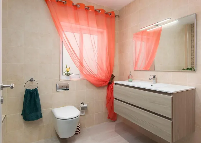 Spacious Luxury 3br With Terrace & Open Views - Zurrieq, Close To Sea شقة Zurrieq