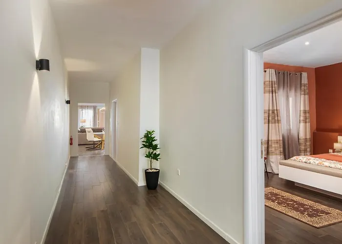 Spacious Luxury 3br With Terrace & Open Views - Zurrieq, Close To Sea شقة