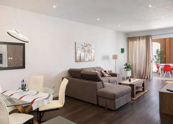 شقة Spacious Luxury 3br With Terrace & Open Views - Zurrieq, Close To Sea *